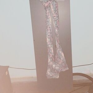 Unque mulitcoloured seasonal scarf with pockets